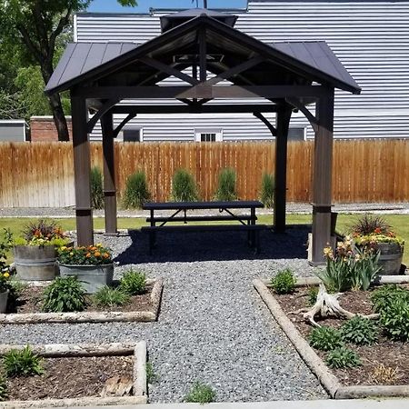 Cattlemen Motel Lovell Экстерьер фото